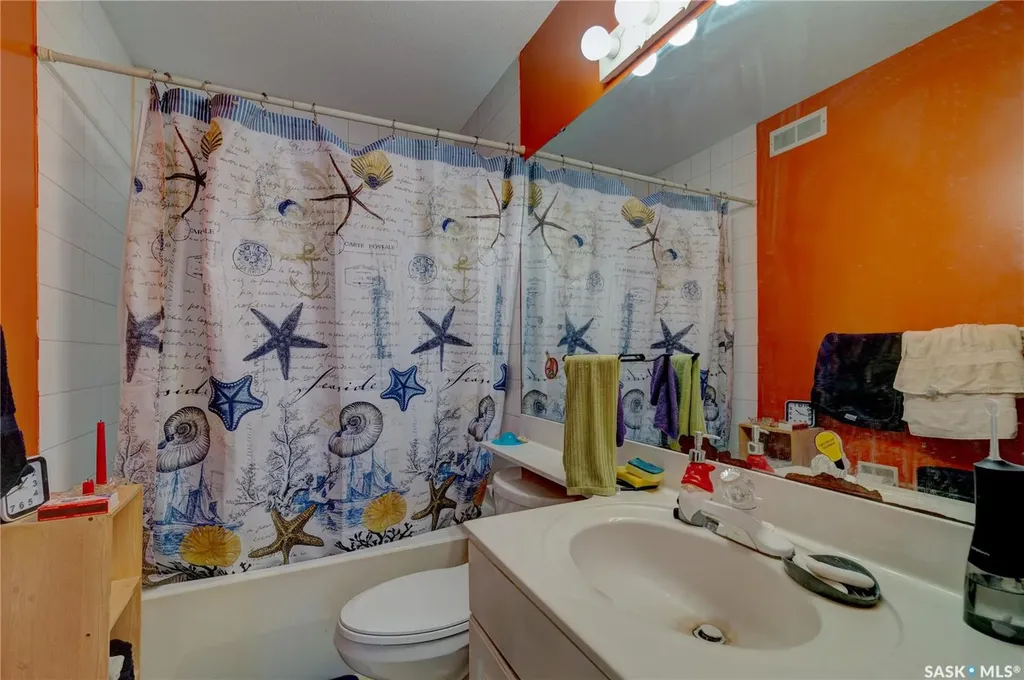 1340 Connaught Street Regina SK S4T 4S8