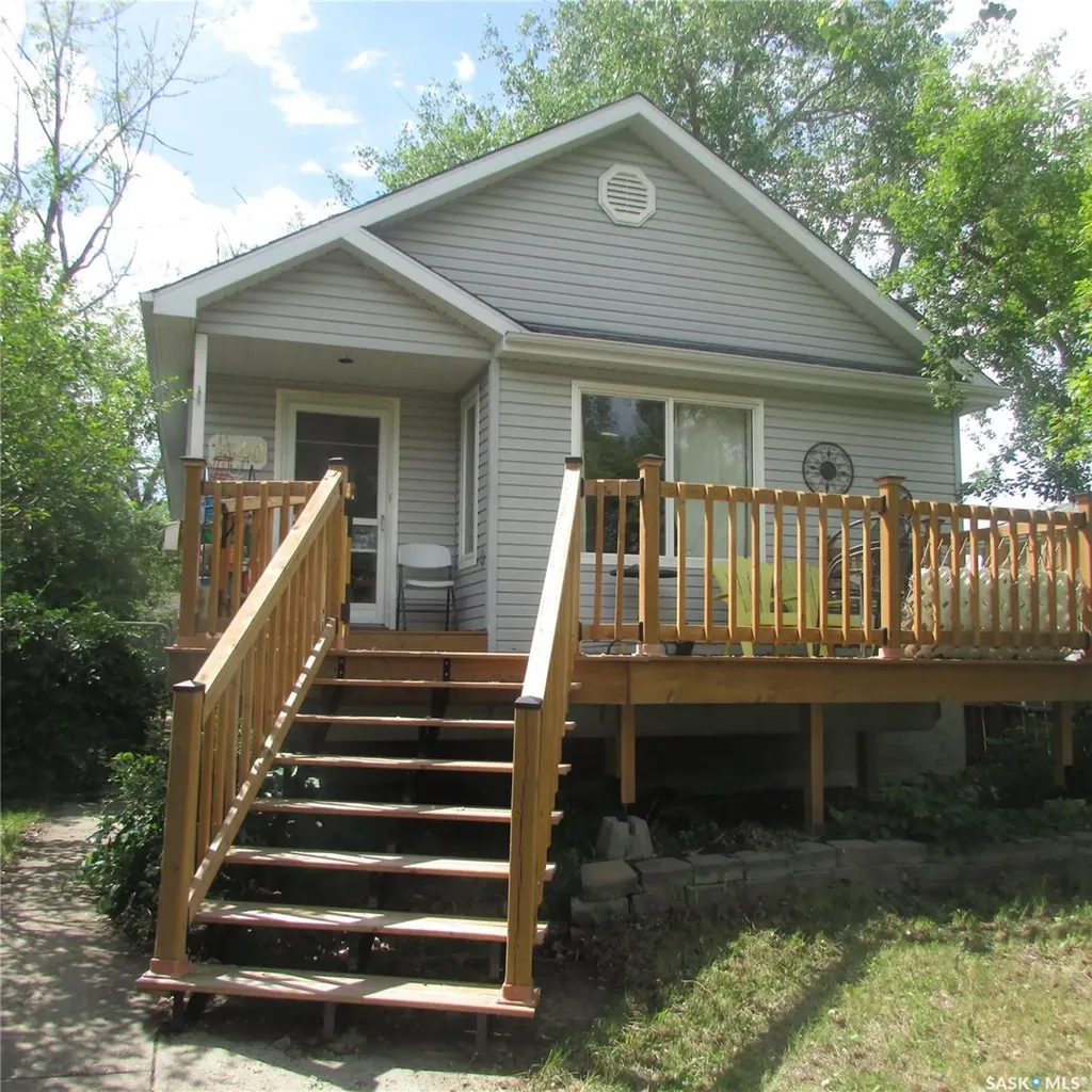 1340 Connaught Street Regina SK S4T 4S8