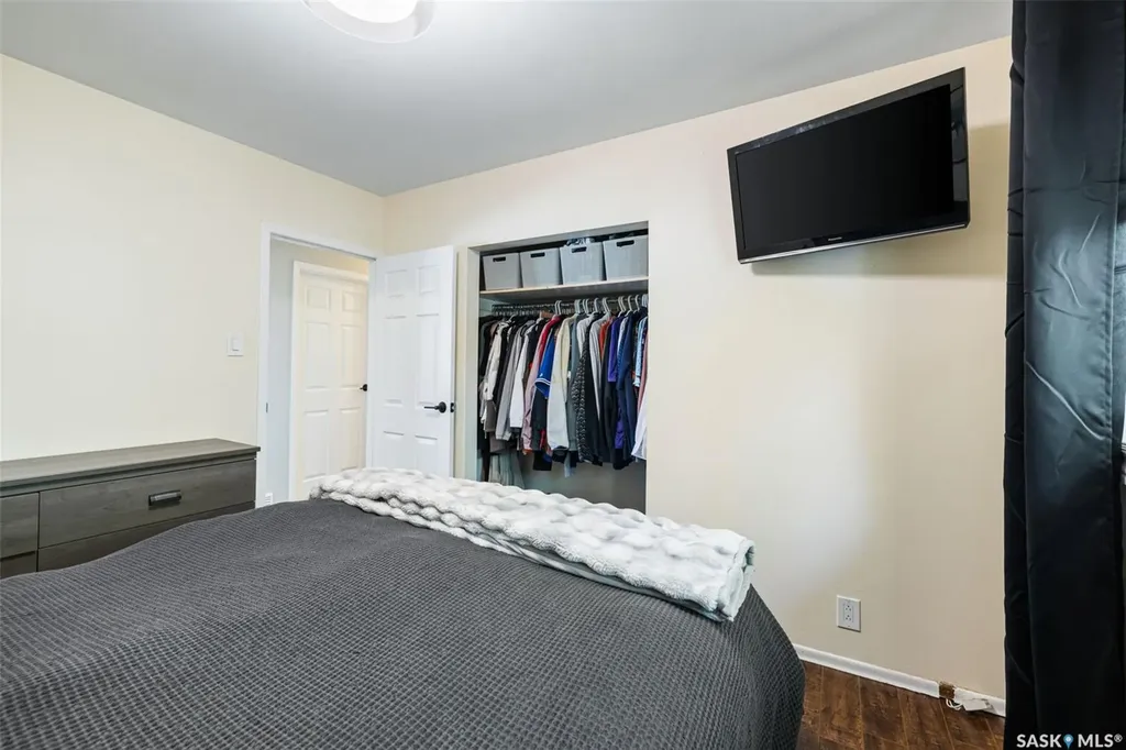 261 Cornwall Street N Regina SK S4R 2G5