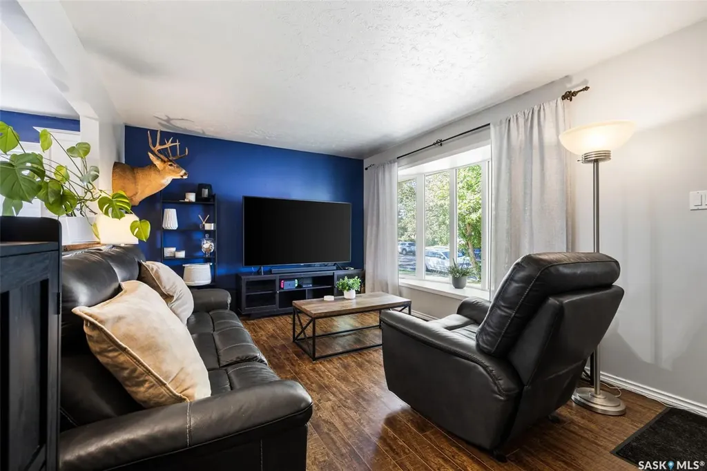 261 Cornwall Street N Regina SK S4R 2G5