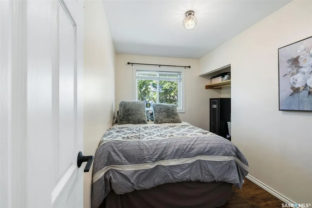 261 Cornwall Street N Regina SK S4R 2G5