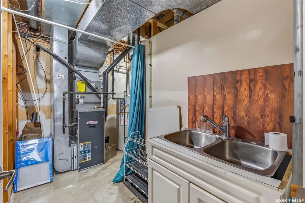 2908 Bliss Crescent Prince Albert SK S6V 7J9