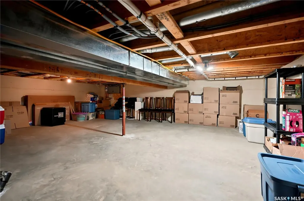 526 Mcwillie Avenue Saskatoon SK S7S 1B6