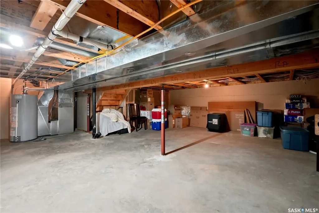 526 Mcwillie Avenue Saskatoon SK S7S 1B6