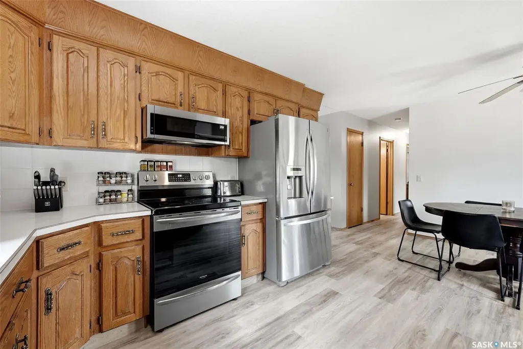 3419 Olive Grove Regina SK S4V 2P2