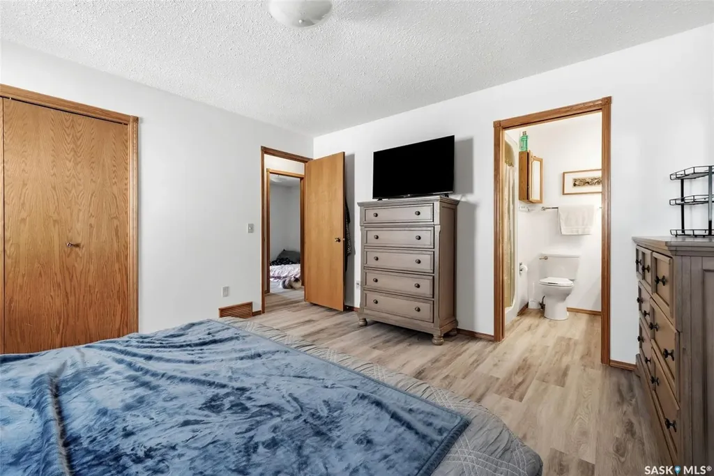3419 Olive Grove Regina SK S4V 2P2
