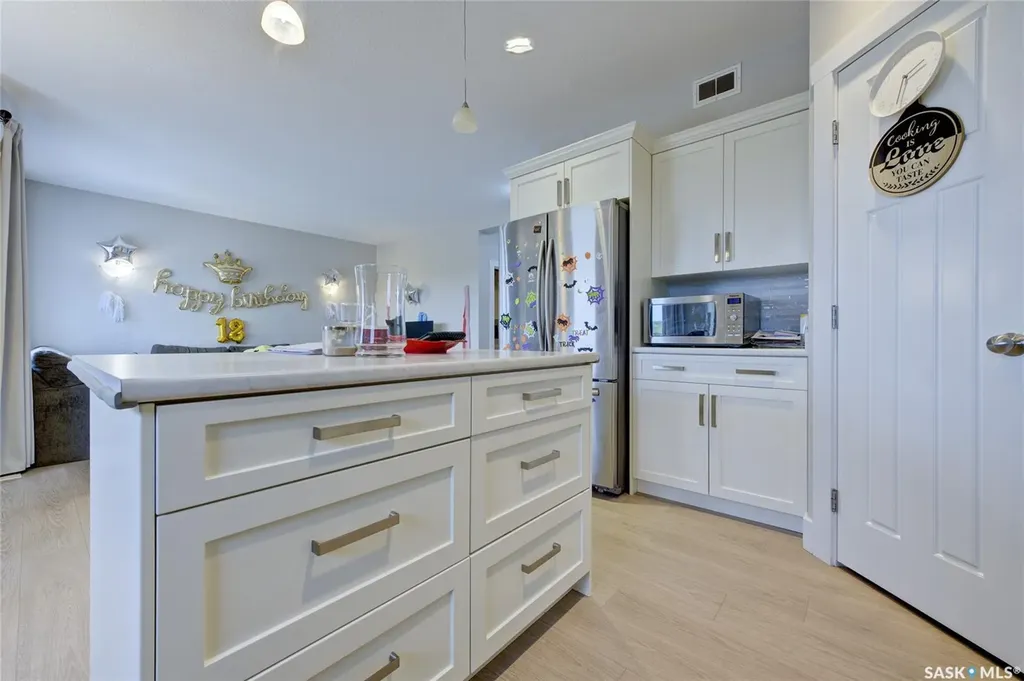 1063 Glacial Shores Common Saskatoon SK S7W 0R2