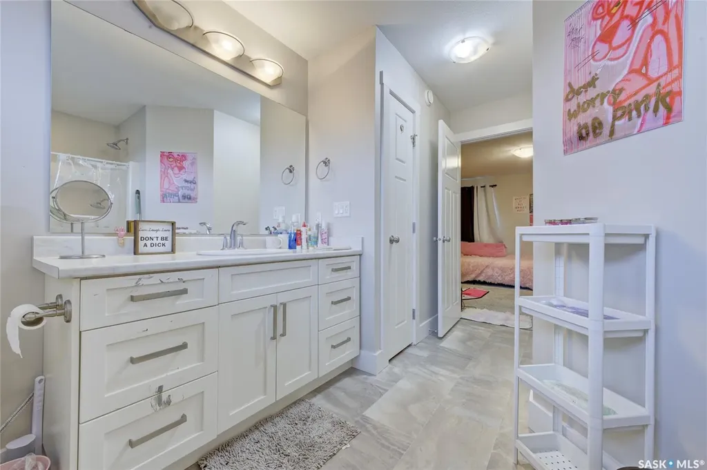 1063 Glacial Shores Common Saskatoon SK S7W 0R2