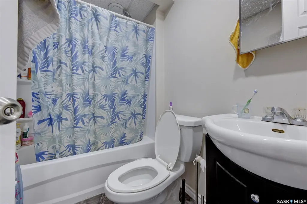1063 Glacial Shores Common Saskatoon SK S7W 0R2