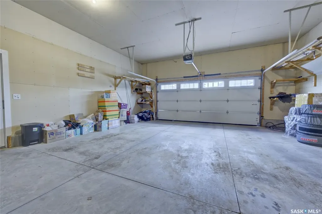 1063 Glacial Shores Common Saskatoon SK S7W 0R2