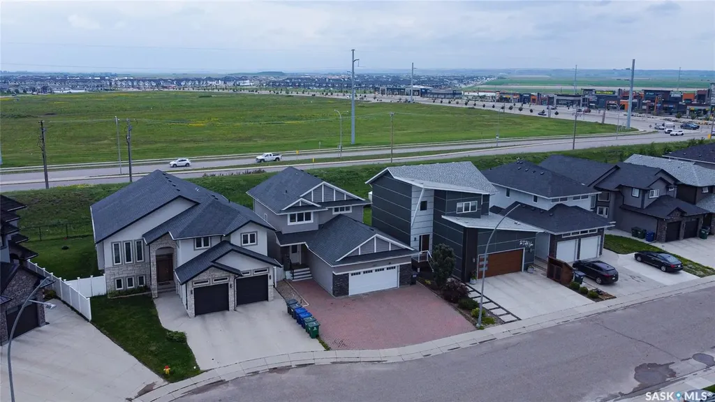 1063 Glacial Shores Common Saskatoon SK S7W 0R2