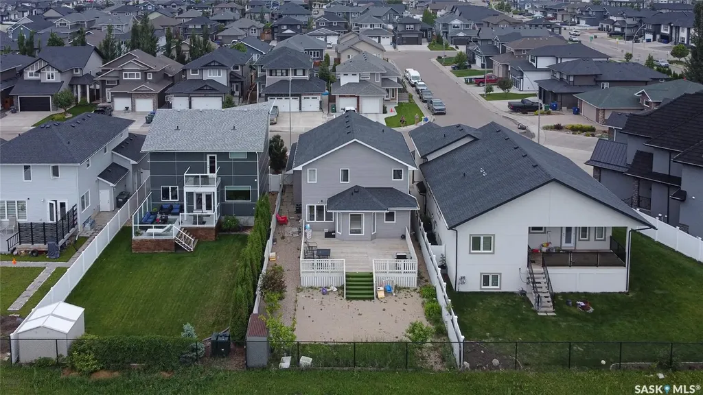 1063 Glacial Shores Common Saskatoon SK S7W 0R2