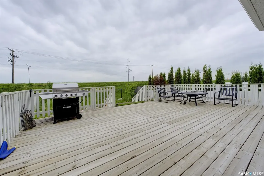 1063 Glacial Shores Common Saskatoon SK S7W 0R2