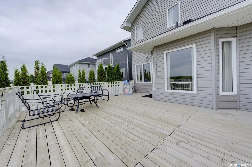 1063 Glacial Shores Common Saskatoon SK S7W 0R2