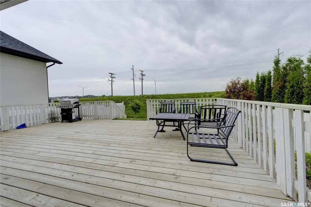 1063 Glacial Shores Common Saskatoon SK S7W 0R2