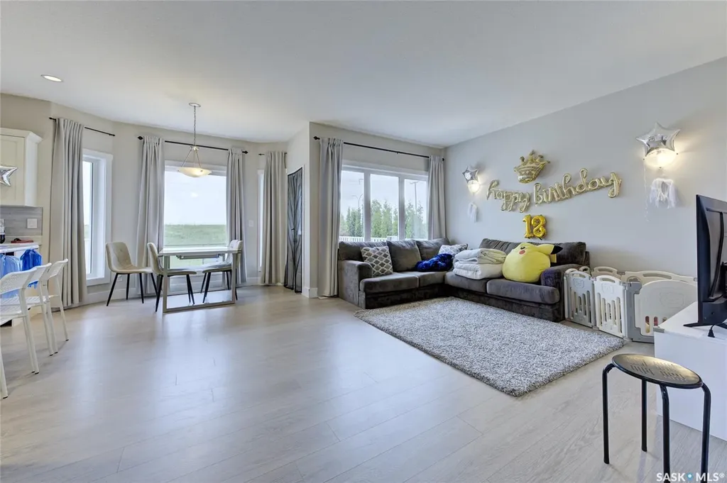 1063 Glacial Shores Common Saskatoon SK S7W 0R2