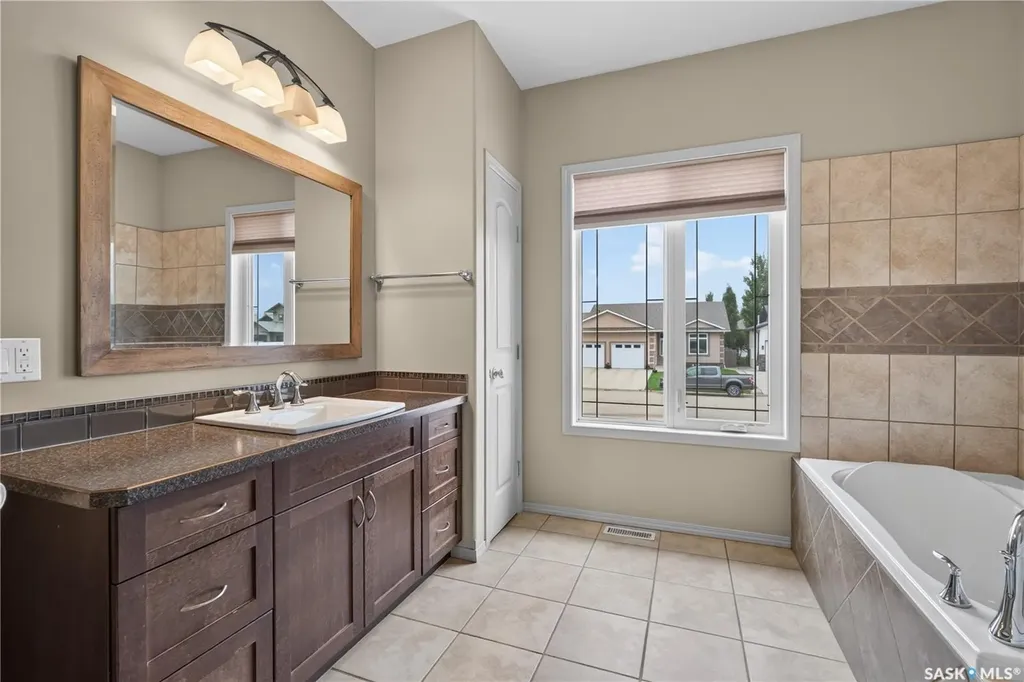 900 Water Ridge Crescent Humboldt SK S0K 2A0