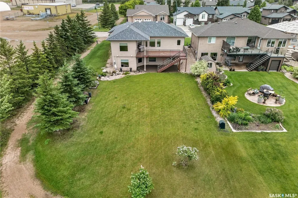 900 Water Ridge Crescent Humboldt SK S0K 2A0