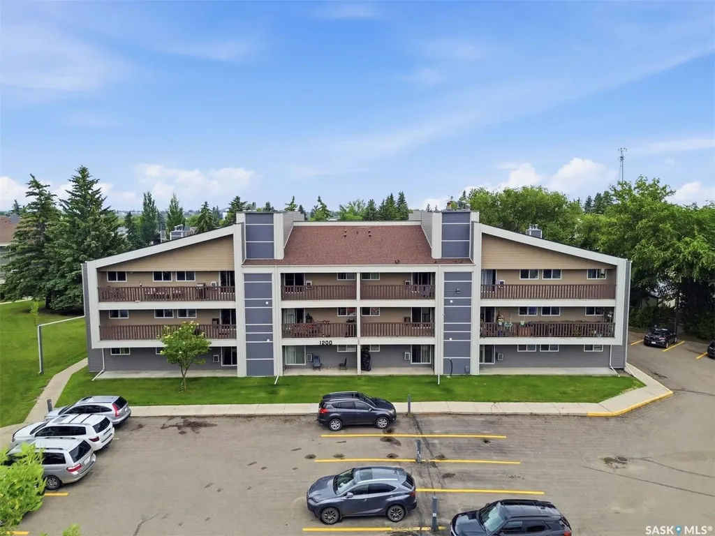 425 115th Street E Saskatoon SK S7N 2E5