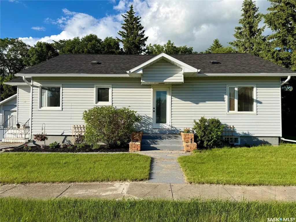 16 Woodhams Avenue Fillmore SK S0G 1N0