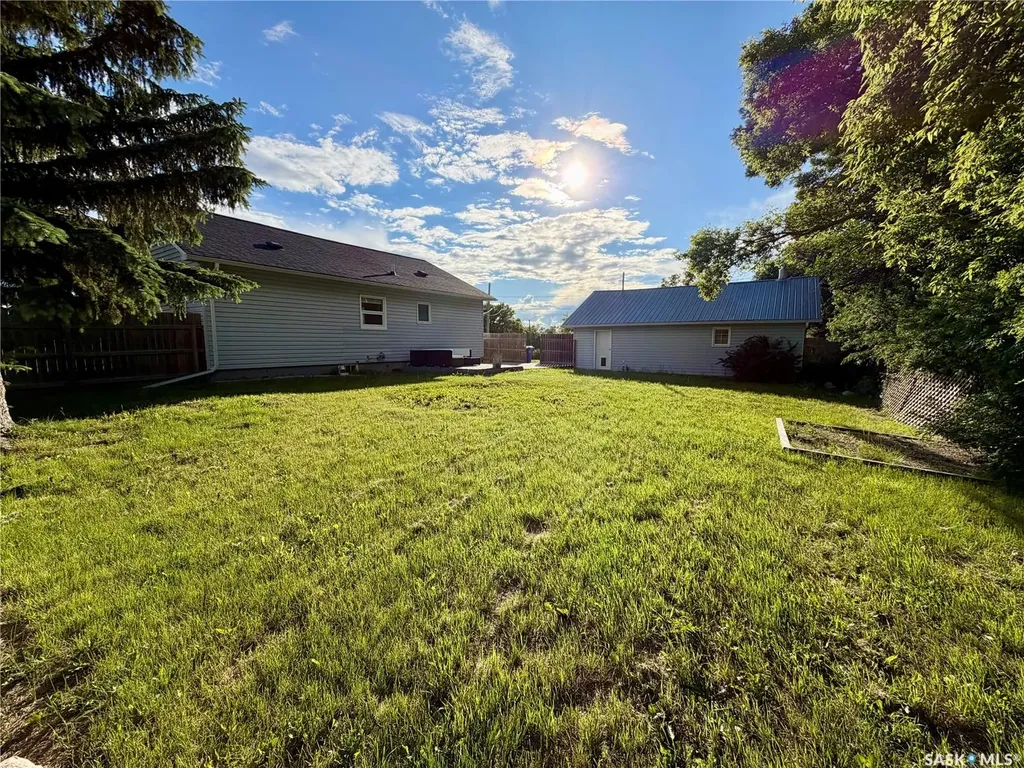 16 Woodhams Avenue Fillmore SK S0G 1N0