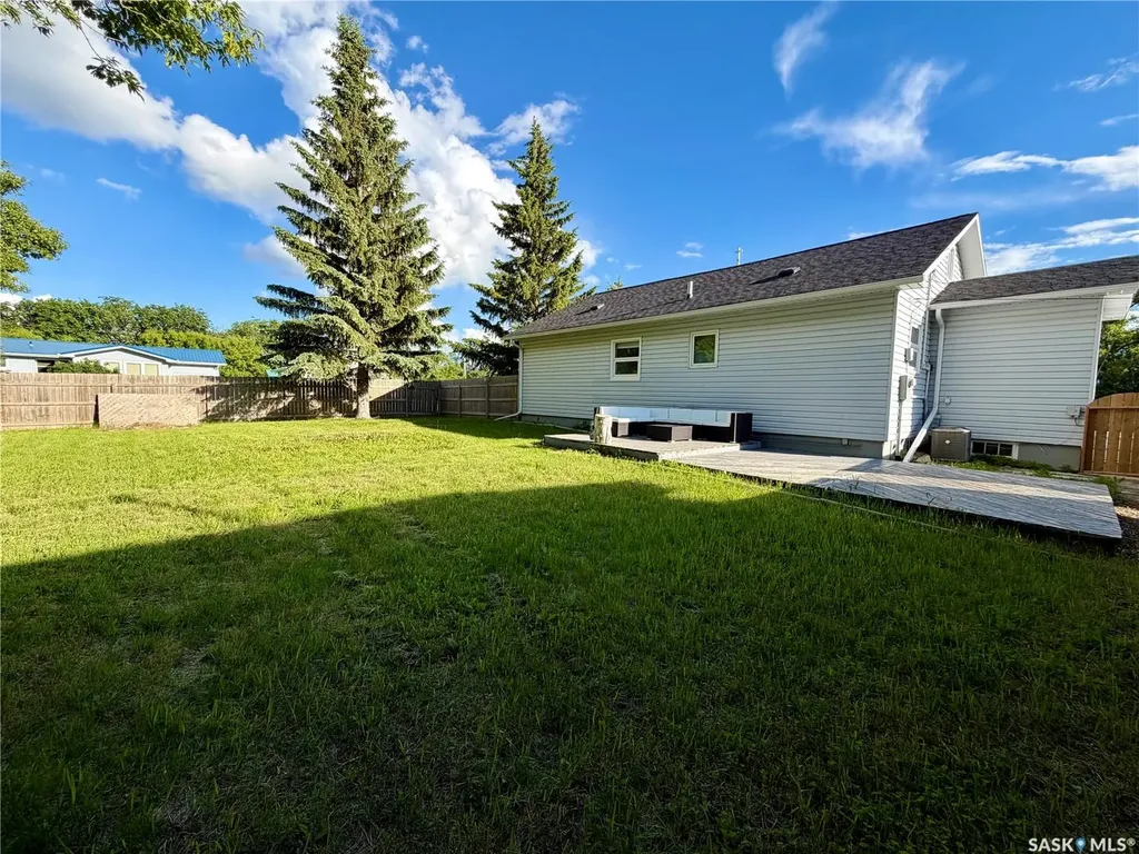 16 Woodhams Avenue Fillmore SK S0G 1N0