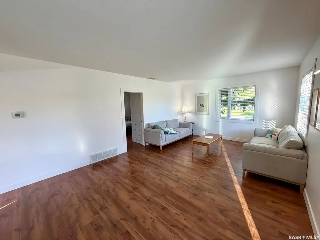 16 Woodhams Avenue Fillmore SK S0G 1N0