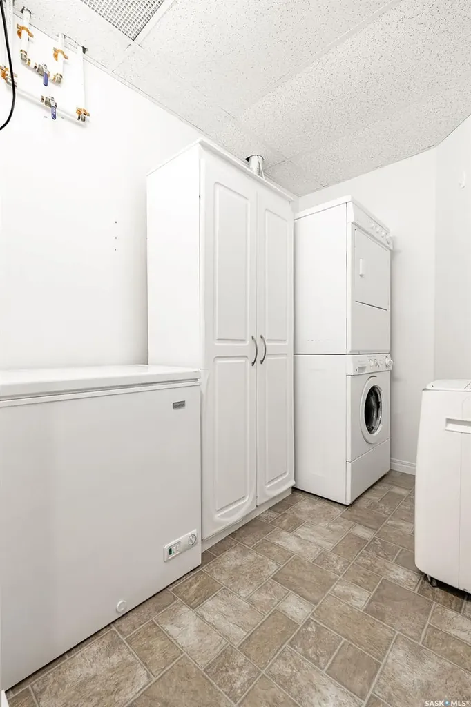 106 Armistice Way Saskatoon SK S7J 2H4