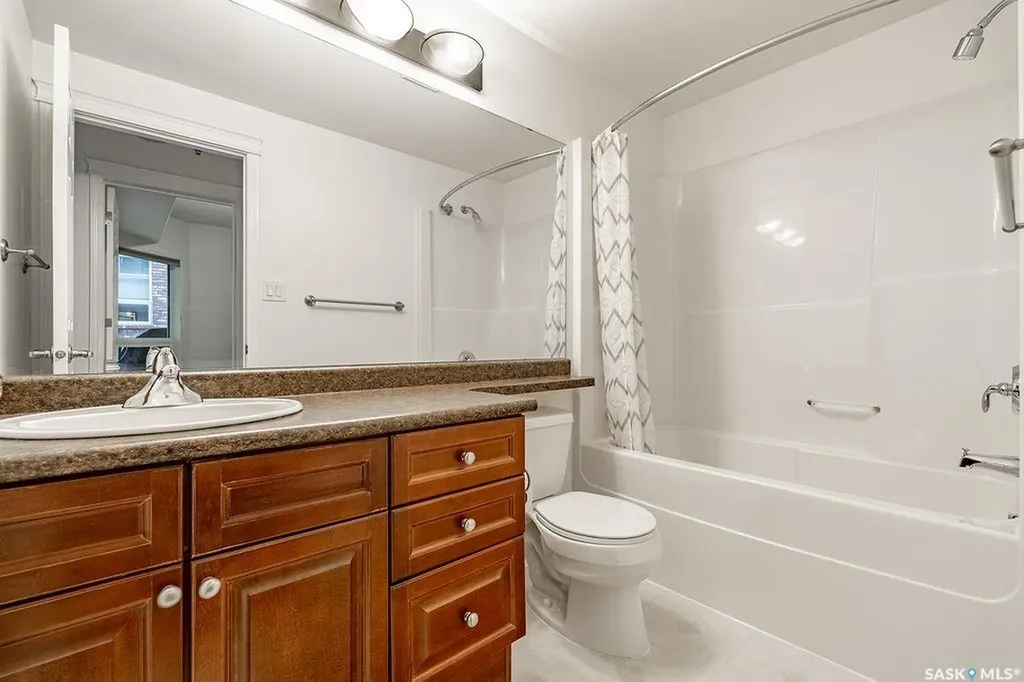 106 Armistice Way Saskatoon SK S7J 2H4