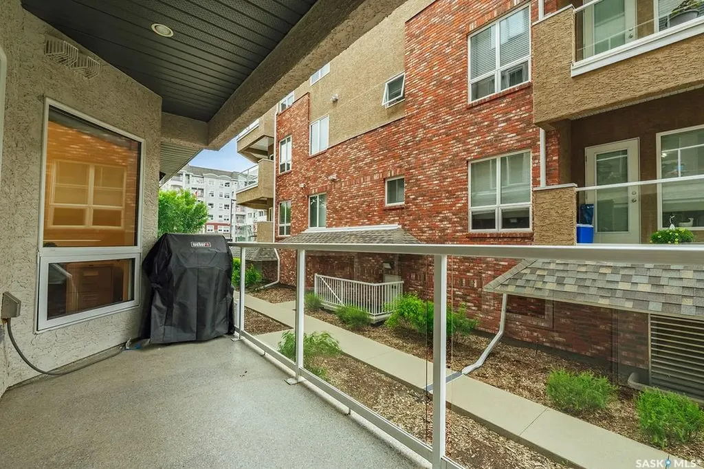 106 Armistice Way Saskatoon SK S7J 2H4