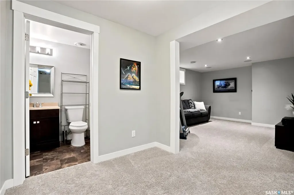 3118 Brock Bay Regina SK S4X 0K4