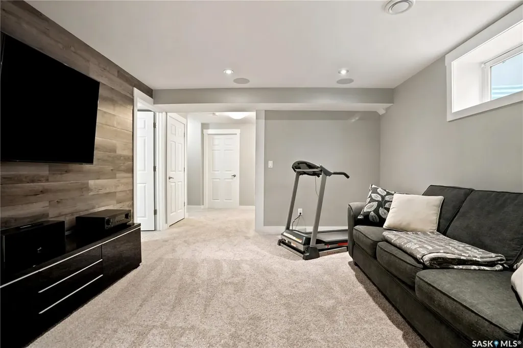 3118 Brock Bay Regina SK S4X 0K4