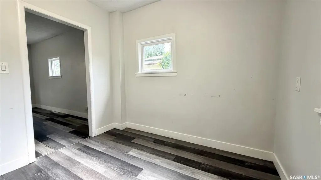 710 M Avenue S Saskatoon SK S7M 2L3
