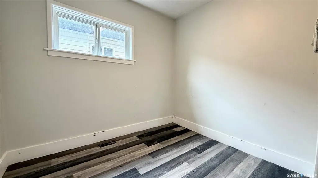 710 M Avenue S Saskatoon SK S7M 2L3