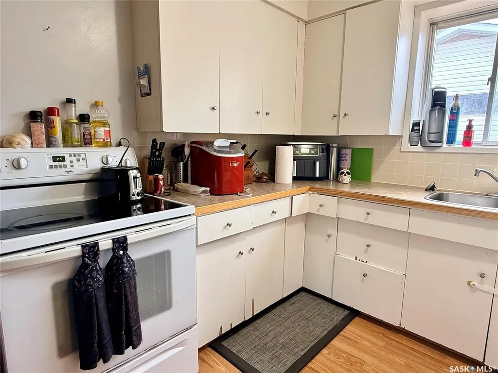 160 3rd Avenue SE Swift Current SK S9H 3K4
