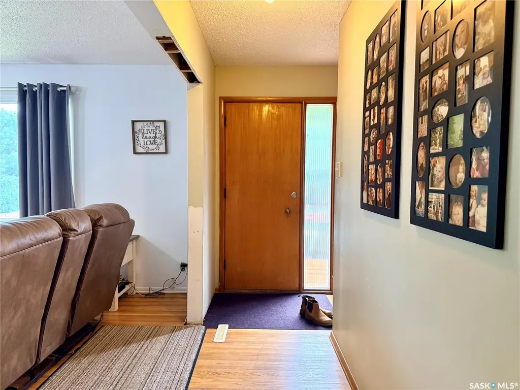 160 3rd Avenue SE Swift Current SK S9H 3K4