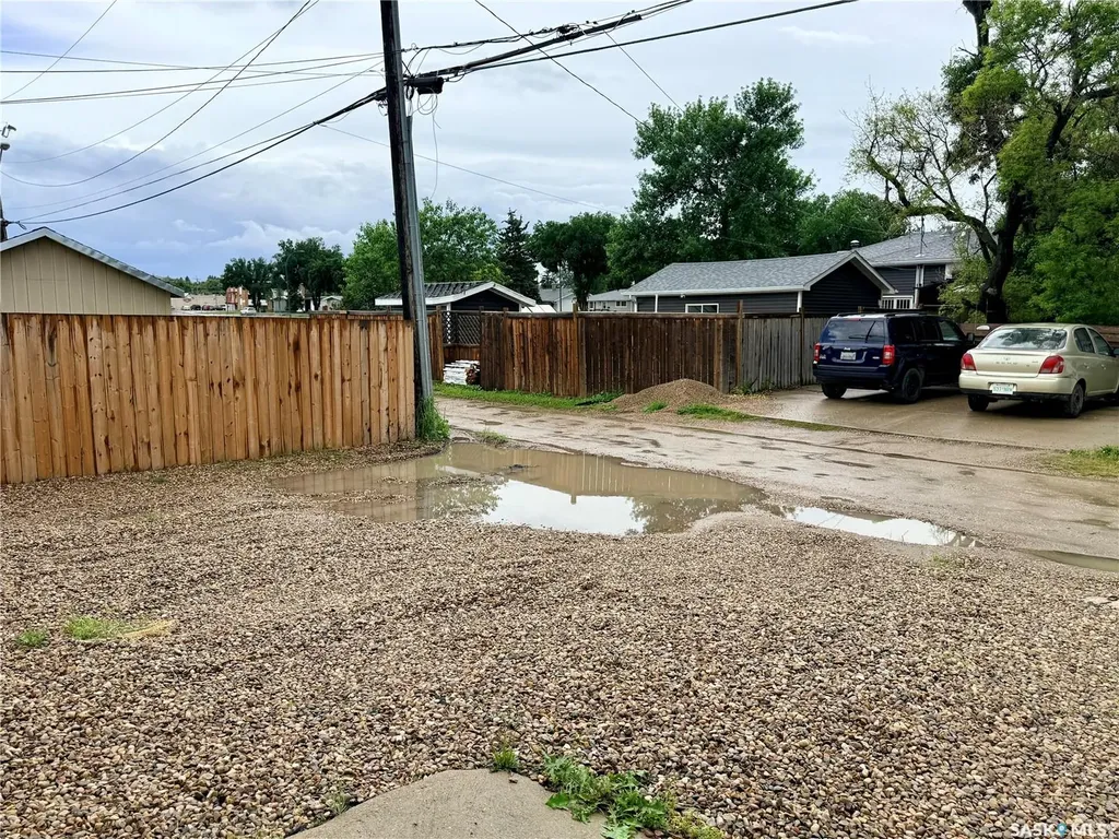 160 3rd Avenue SE Swift Current SK S9H 3K4