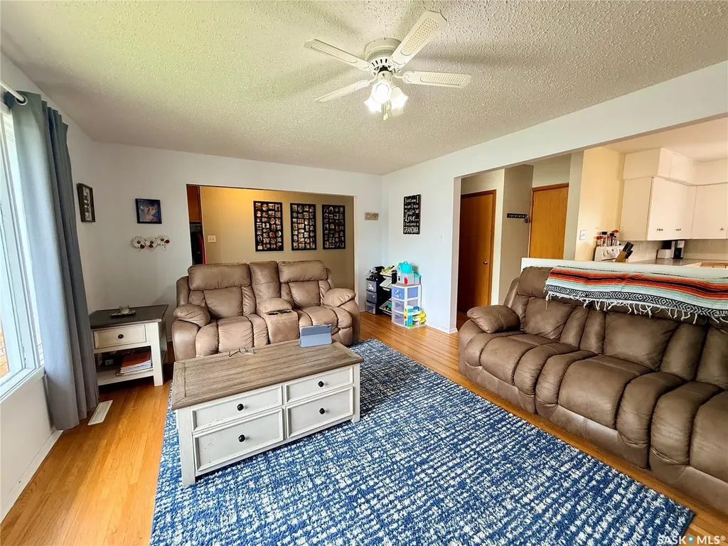 160 3rd Avenue SE Swift Current SK S9H 3K4