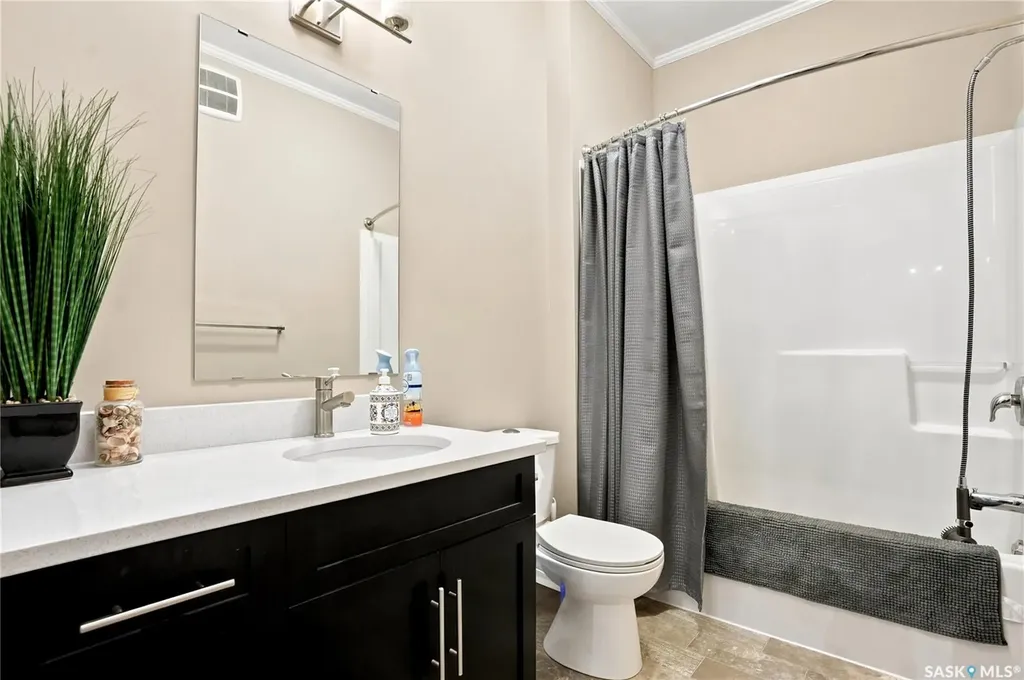 720 Baltzan Boulevard Saskatoon SK S7W 0W6