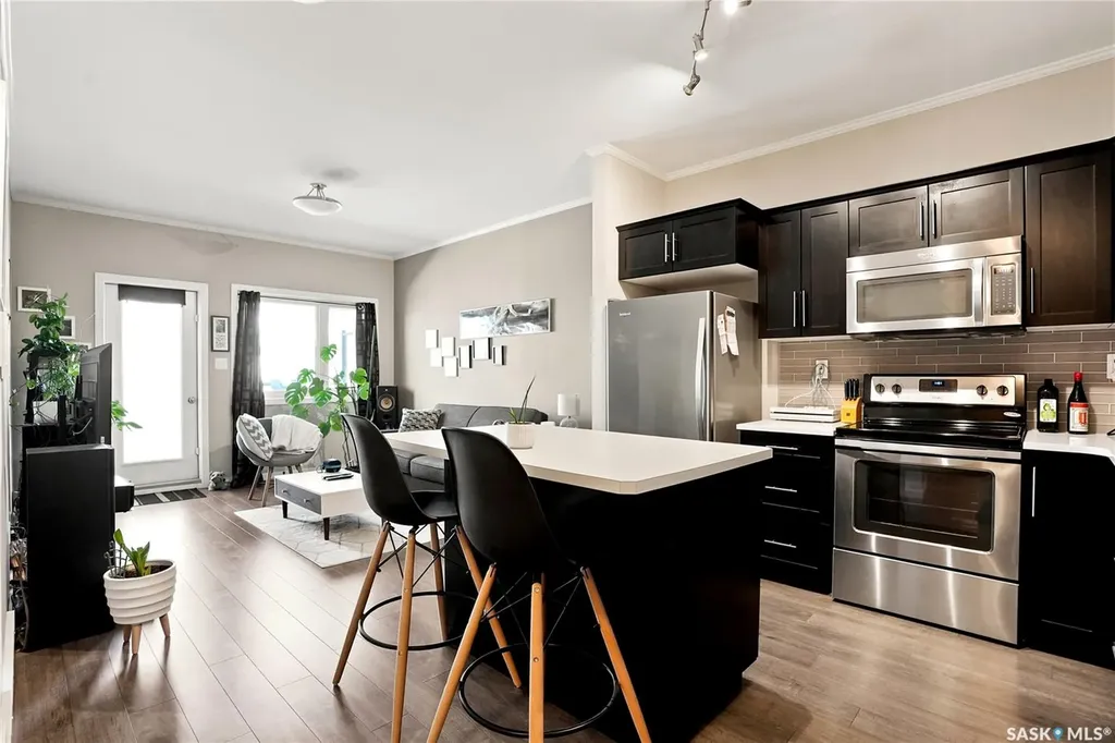 720 Baltzan Boulevard Saskatoon SK S7W 0W6