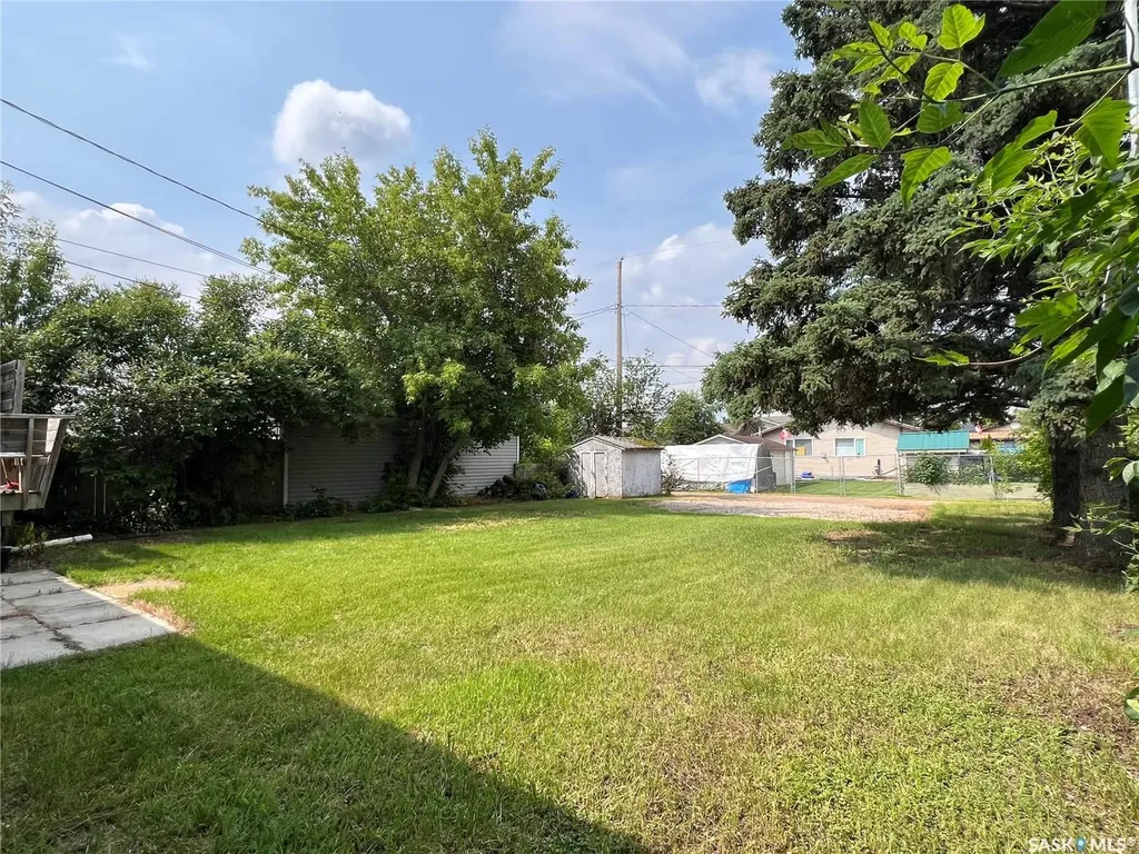 413 5th Street W Meadow Lake SK S9X 1A9