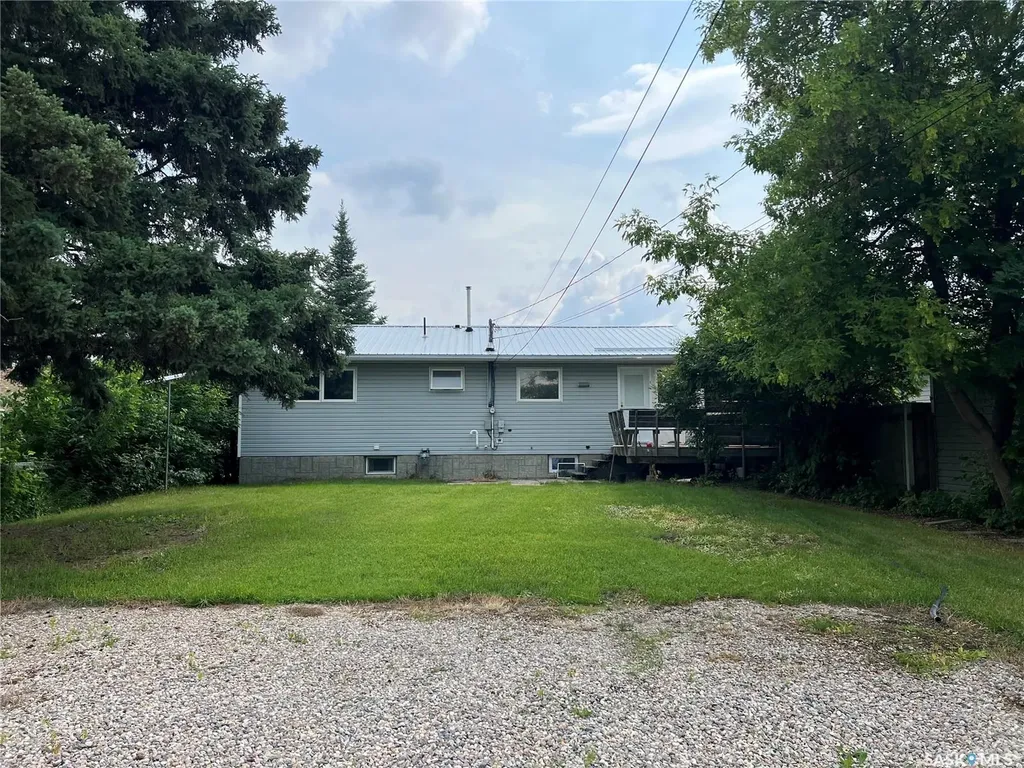 413 5th Street W Meadow Lake SK S9X 1A9