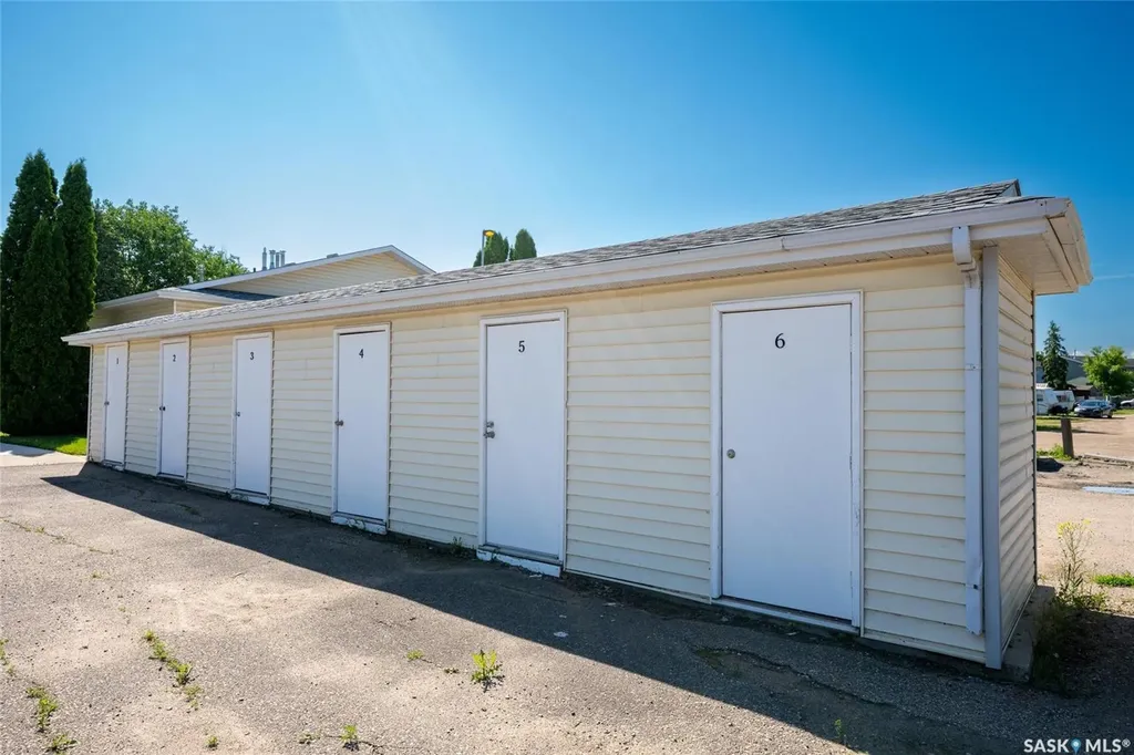 430 Berini Drive Saskatoon SK S7N 3N8