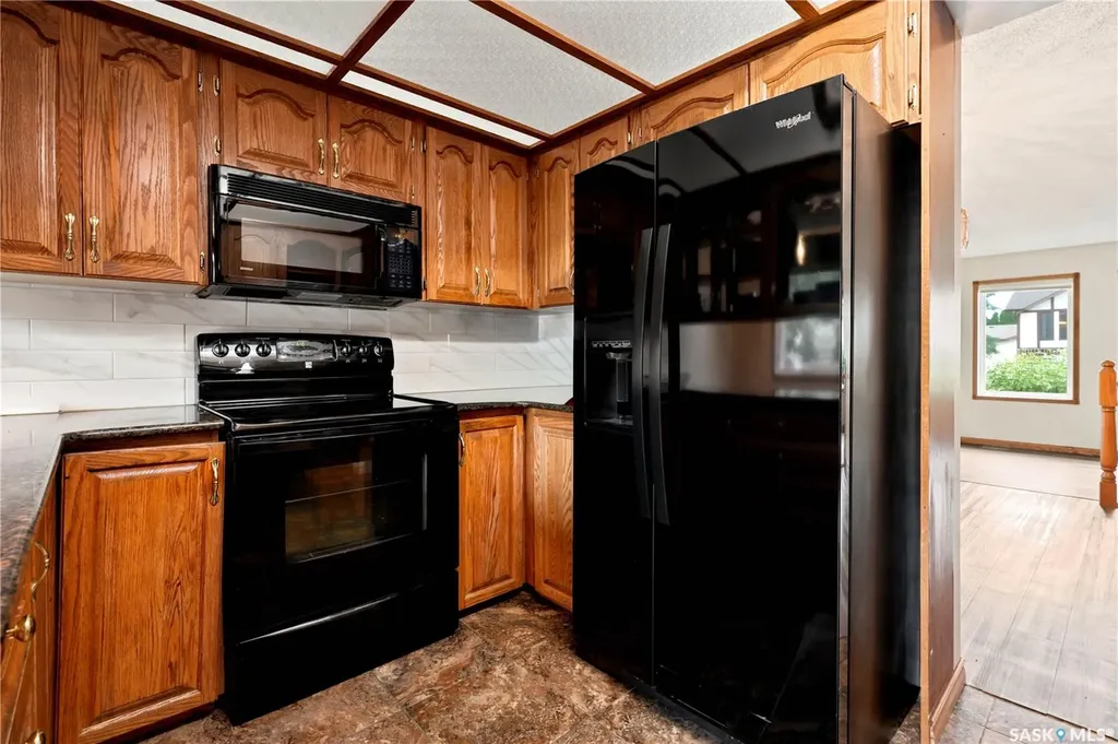 523 Spencer Crescent Saskatoon SK S7K 7T5