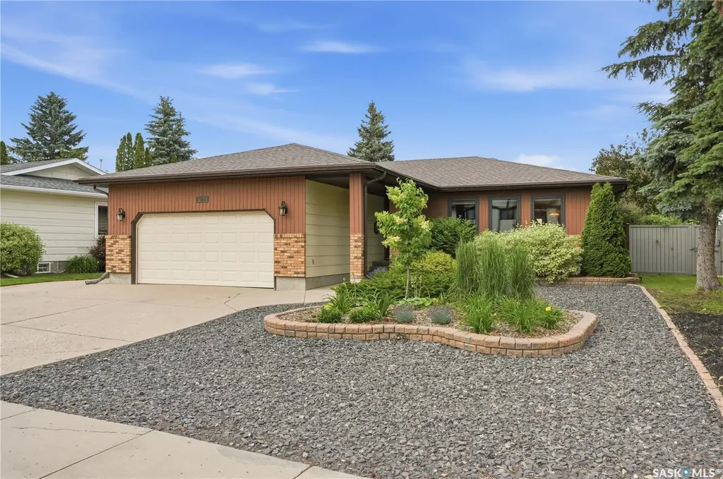 523 Spencer Crescent Saskatoon SK S7K 7T5