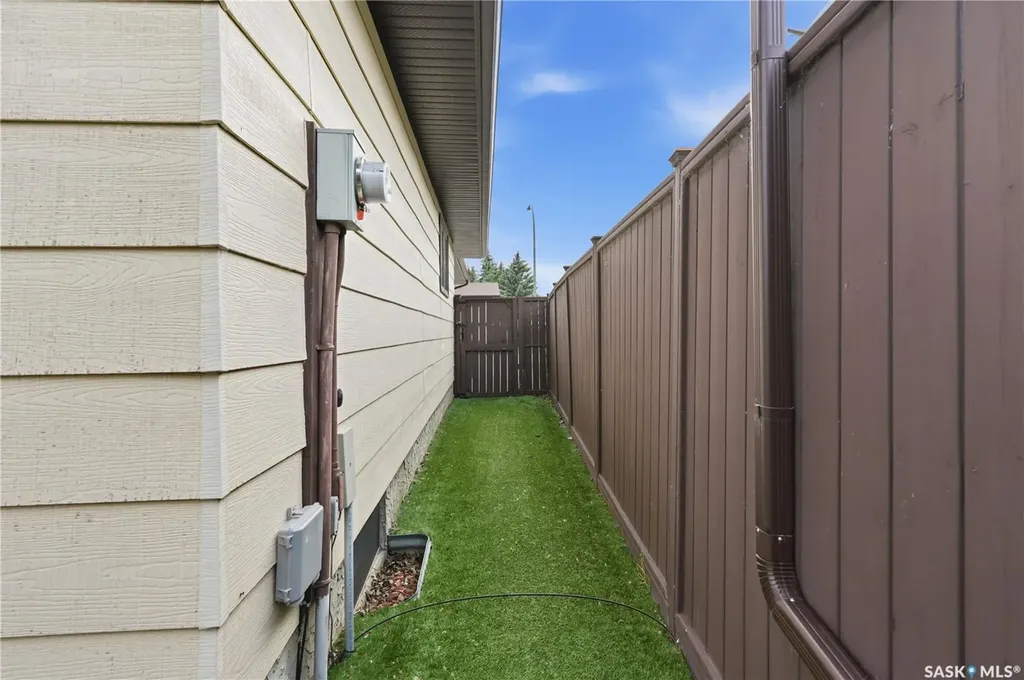 523 Spencer Crescent Saskatoon SK S7K 7T5