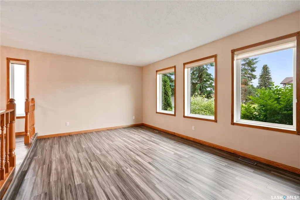 523 Spencer Crescent Saskatoon SK S7K 7T5