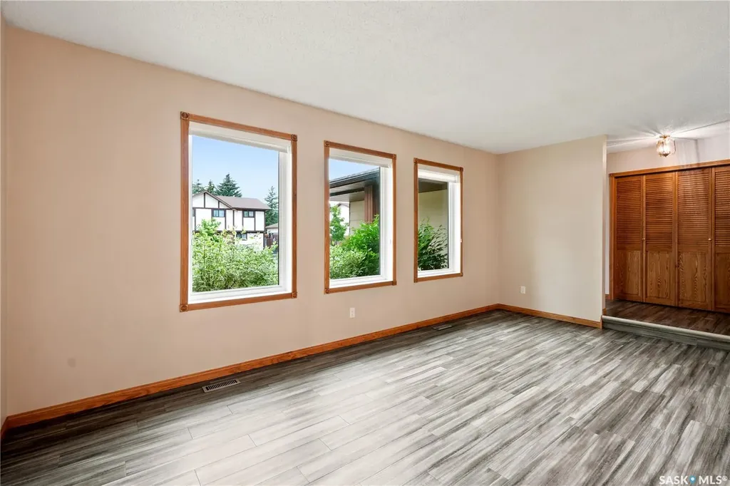 523 Spencer Crescent Saskatoon SK S7K 7T5