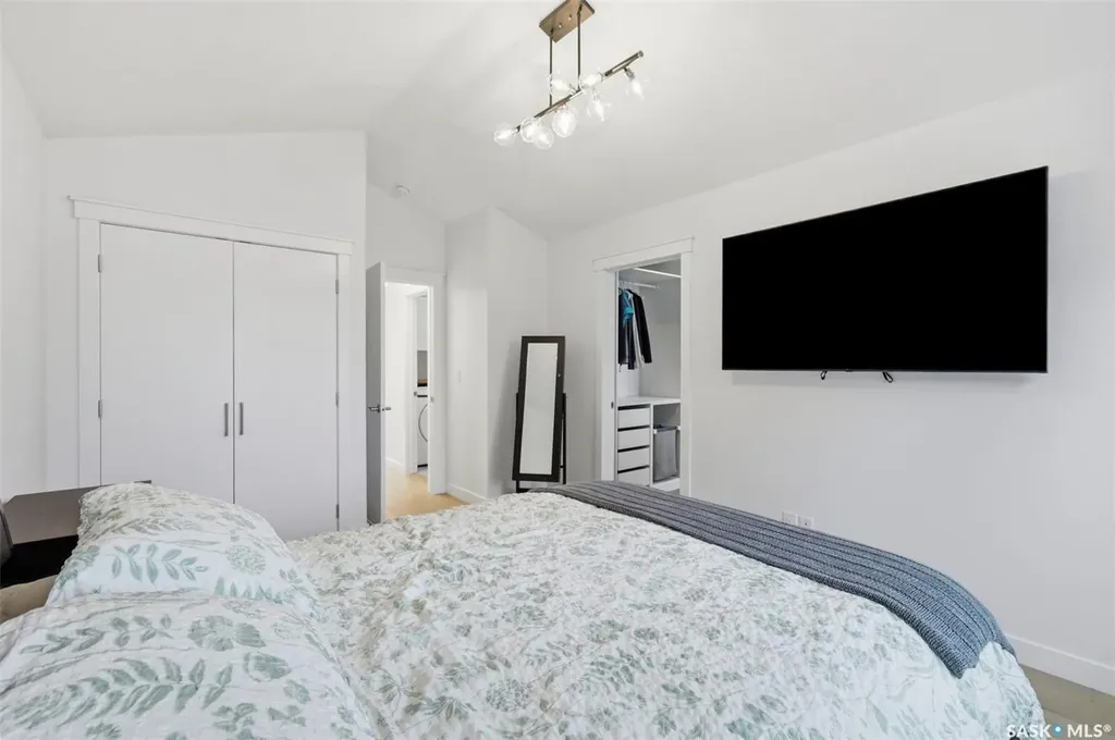 1130 11th Street E Saskatoon SK S7H 0G2