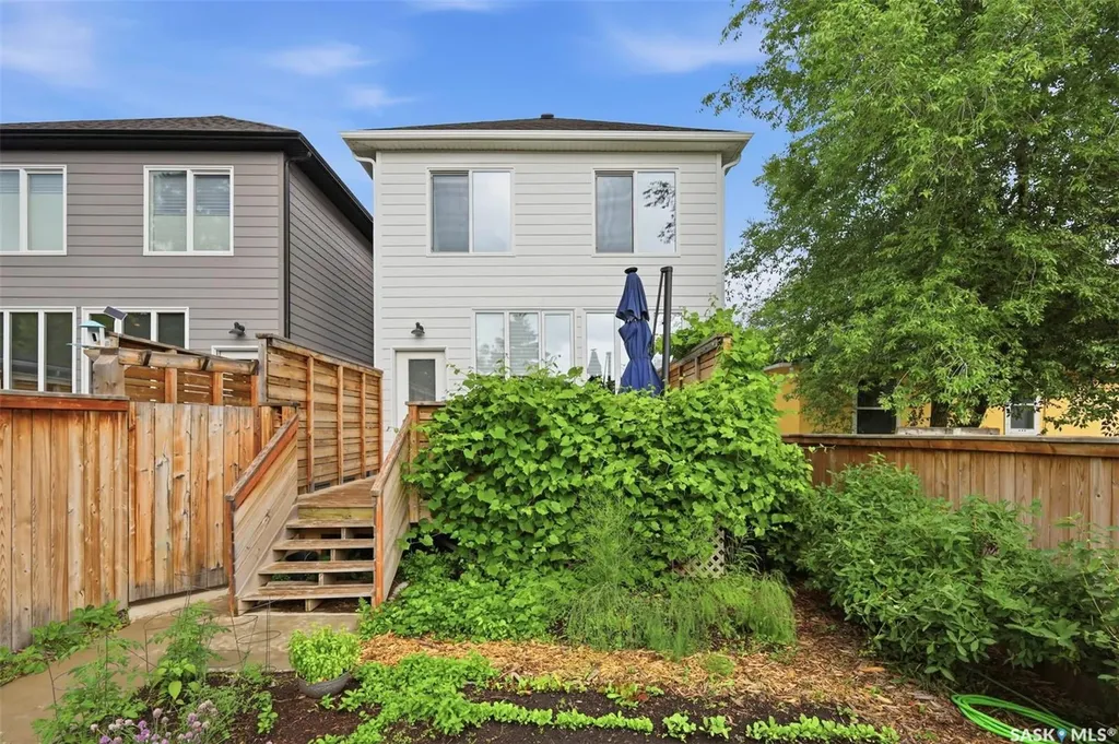 1130 11th Street E Saskatoon SK S7H 0G2